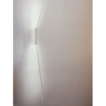 Lampada da soffitto o da parete Icone SPILLO 2.40